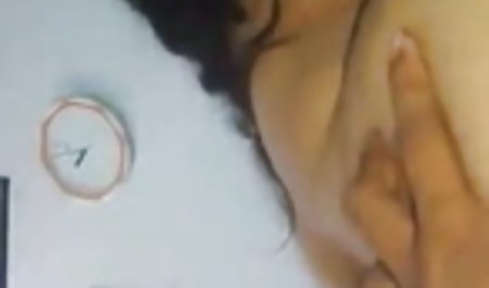 गुलाम प्रमुख महिला हिंदी भोजपुरी सेक्सी फिल्म लिज़ पैर