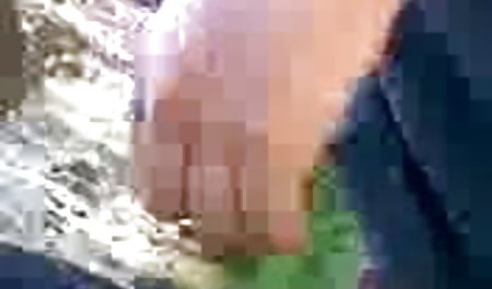 बिकनी में कपड़े पहने गोरा पैसे हिंदी सेक्सी वीडियो मूवी देता है
