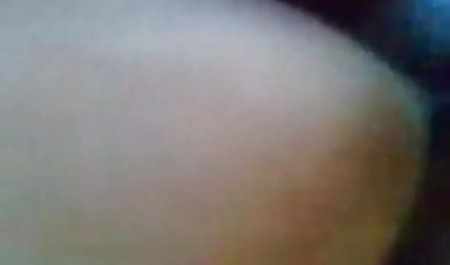 बड़े स्तन आउटडोर कमबख्त हिन्दी मे सेक्सी फिल्म के साथ चुंबन