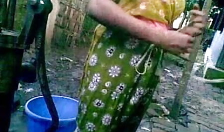 माँ के साथ अंतरजातीय हिंदी सेक्सी फिल्म गर्ल त्रिगुट