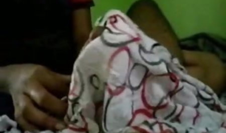 लड़का है कि उसकी बहन हिंदी सेक्स फुल वीडियो कमबख्त के साथ सोता है ।