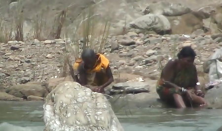 एक पतली लड़की गोभी गार्ड के सिर के ऊपर चढ़ गए और उसे पागलों सेक्स फिल्म सेक्सी फिल्म सेक्सी फिल्म की तरह चलाई