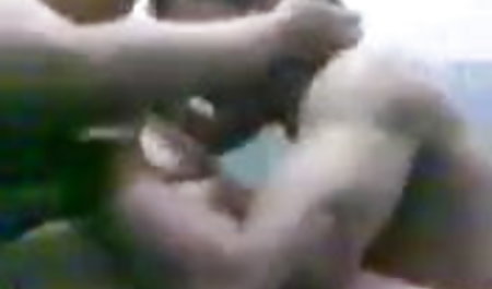 Busty लड़की कमबख्त बिस्तर सेक्सी फिल्म वीडियो में में