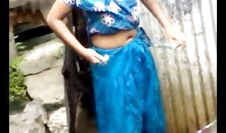 पूल द्वारा सुंदरता के हिंदी में सेक्सी फिल्म भेजिए साथ सेक्स