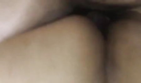 एशियाई बालों सेक्सी फिल्म इन हिंदी neckline